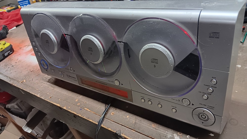 Emerson MS3103 Triple-Play Linear 3CD Changer Plays With Issues (Read)