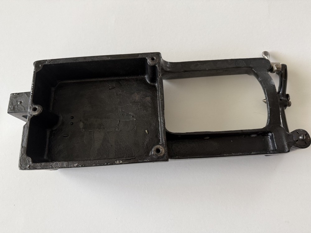 Edison Triumph Cylinder Phonograph Model B Top Bed plate Section