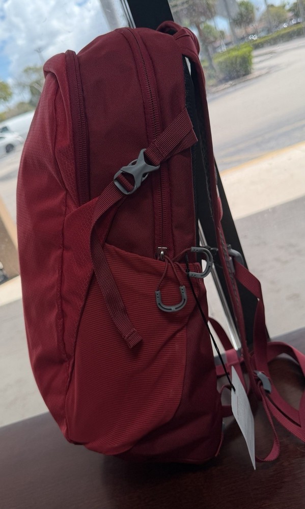 Osprey Daylite Backpack 13L Cosmic red