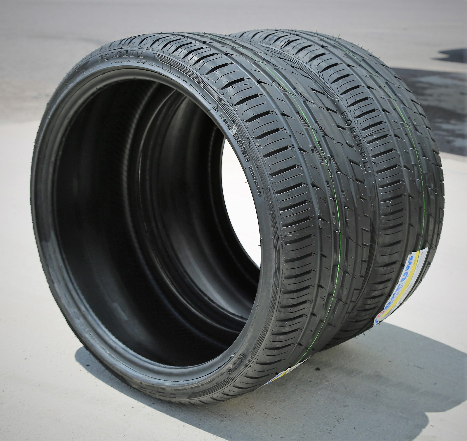 4 Tires Forceum Octa 225/40R18 ZR 92Y XL A/S High Performance All Season