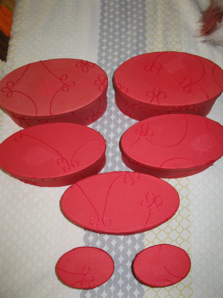 Gift Box Lot red- different sizes 7 items READ