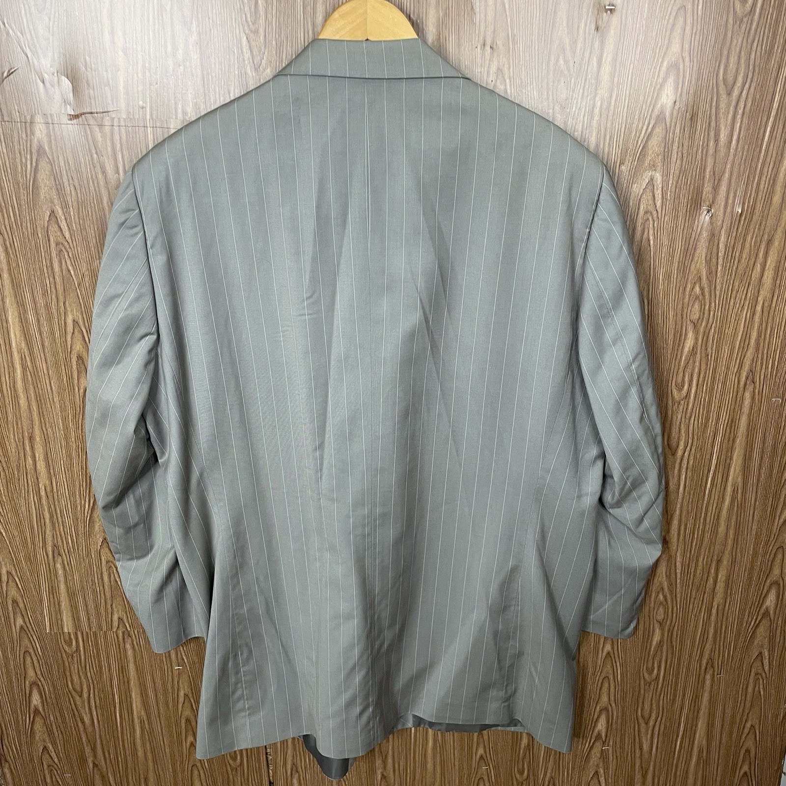 Giorgio Fiorelli Uomo 2 Piece Suit Mens 50L 42x29 Beige Striped Polyester Peak