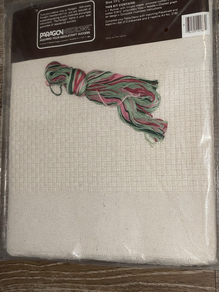 Paragon Needlecraft Counted Cross-Stitch Table Runner Kit #2186 Rose Elegance