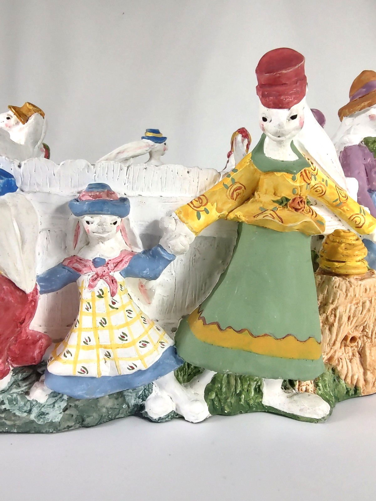 Dept 56 Easter Bunny Parade Centerpiece Basket Vintage 1990s Discontinued Rare