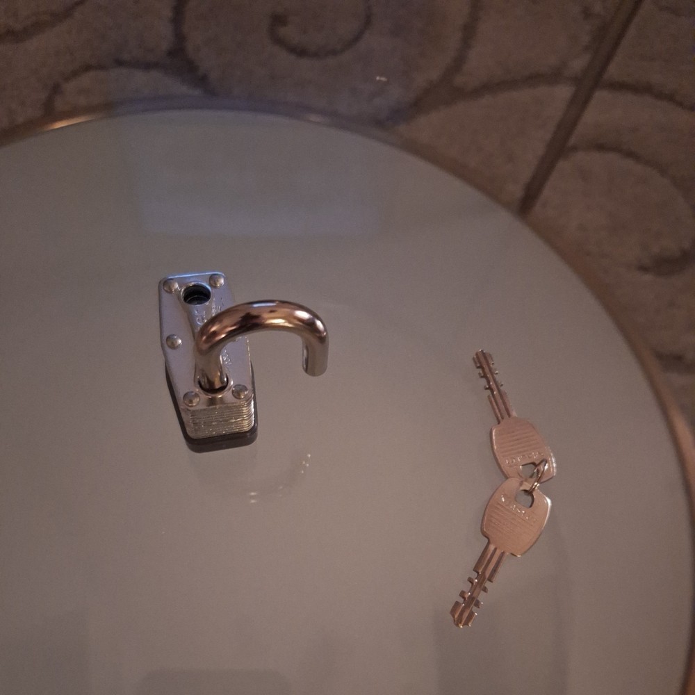 MASTER LOCK Tough Under Fire