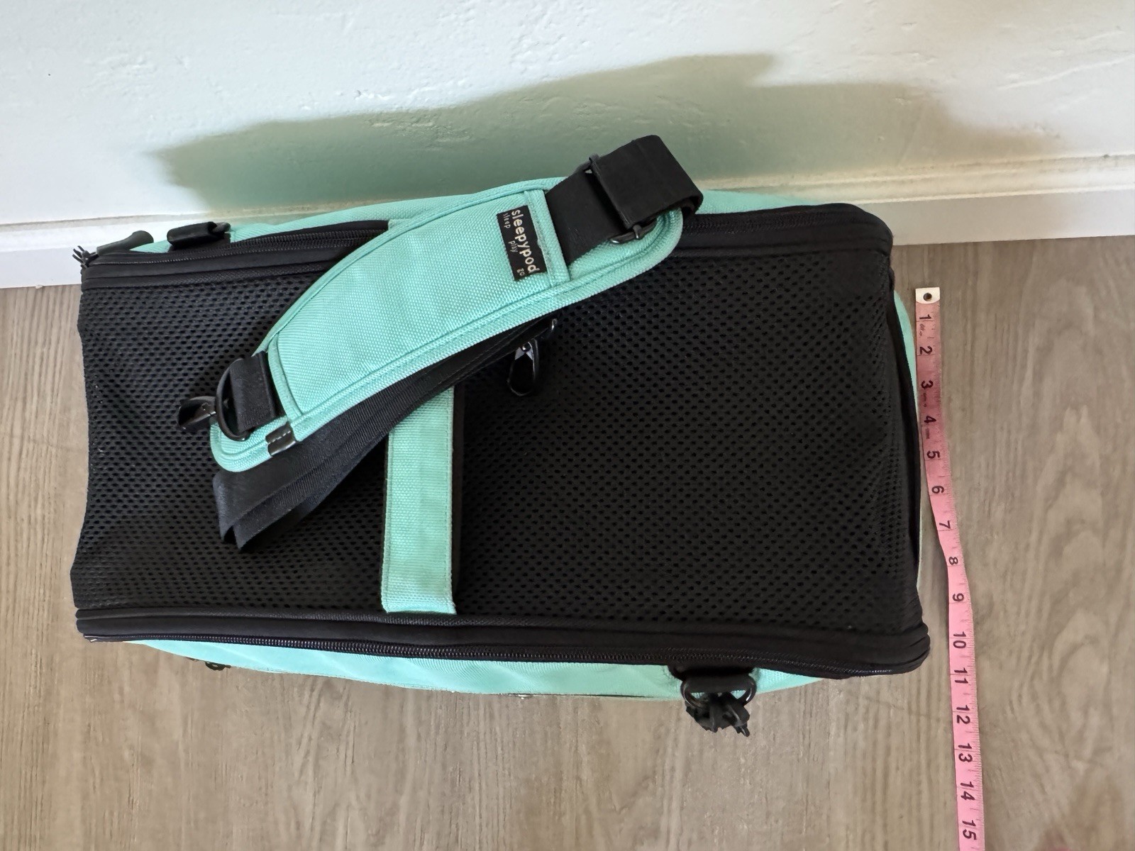 Sleepypod Air Airline Pet Carrier in Robin Egg Blue Shoulder Bag (up to 18lbs)