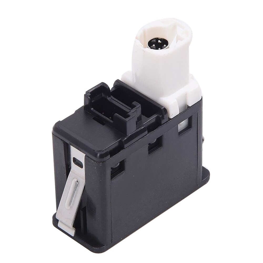 Car USB AUX In Plug Auxiliary Input Socket Adapter For E81 E87 E90 F10 F12 E70 X