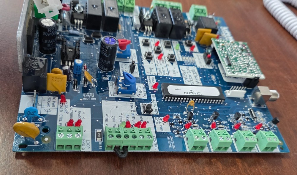 New Liftmaster K1A6426-2 Replacement Control Board (old style)