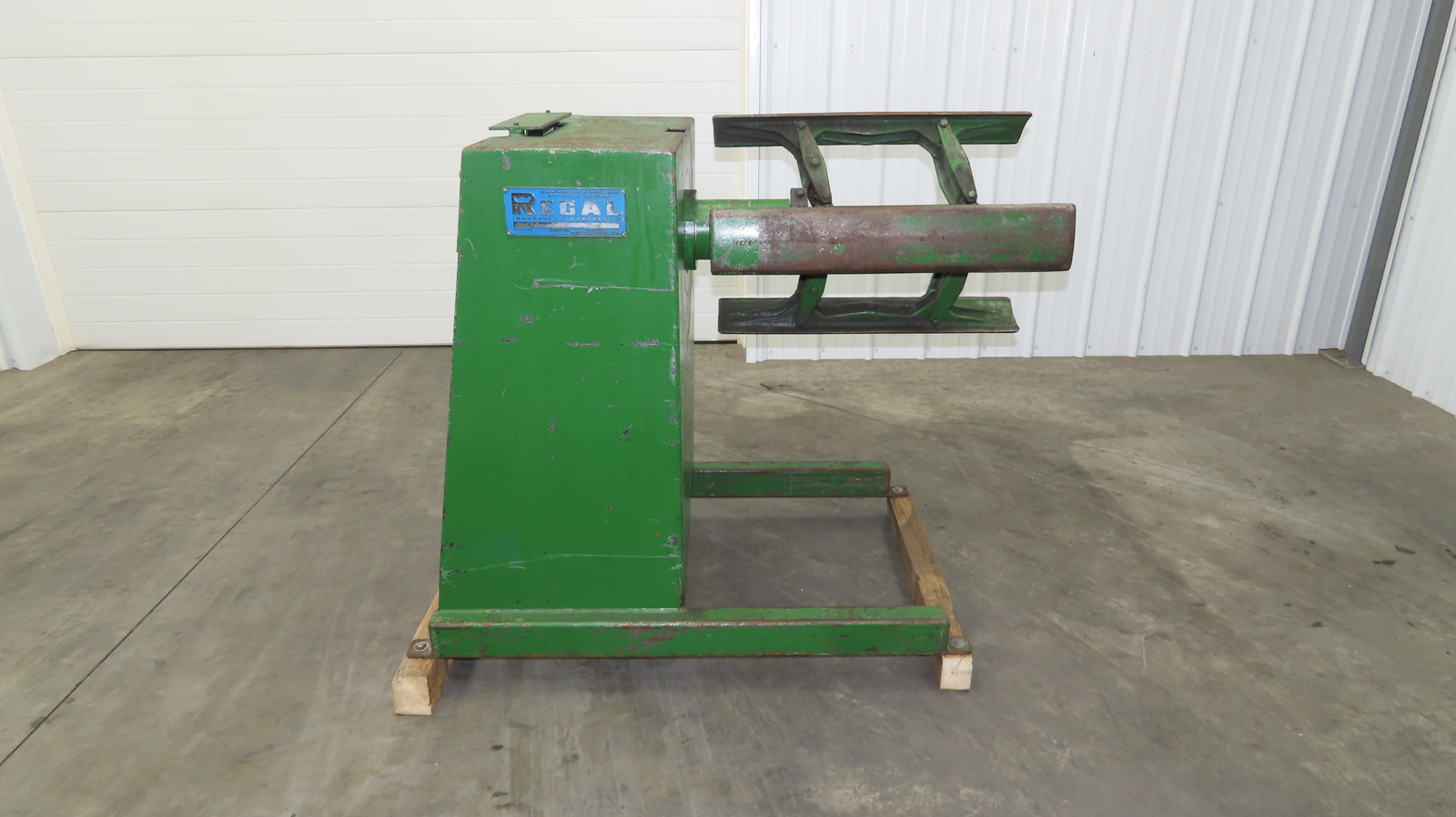 Regal 3000-12SRNP Coil Stock Uncoiler 3000lbs 12" ID 24" W No Motor Decoiler