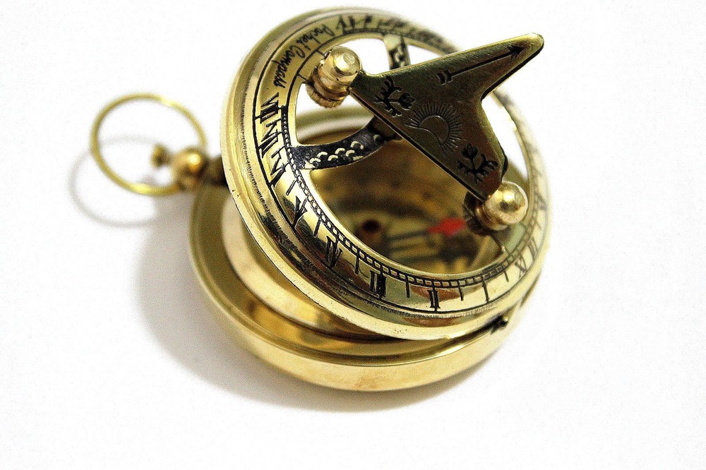 Brass Push Button Direction Sundial Compass - Pocket Sundial Compass Rustic V...