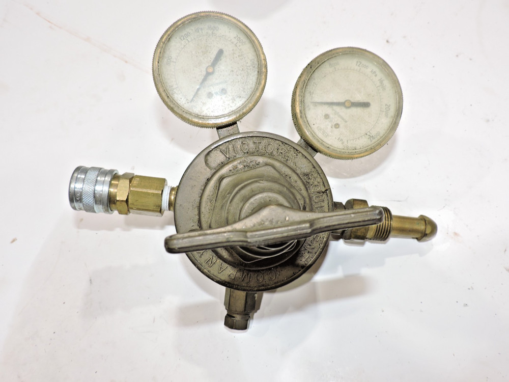 Victor® High flow regulator single outlet Nice