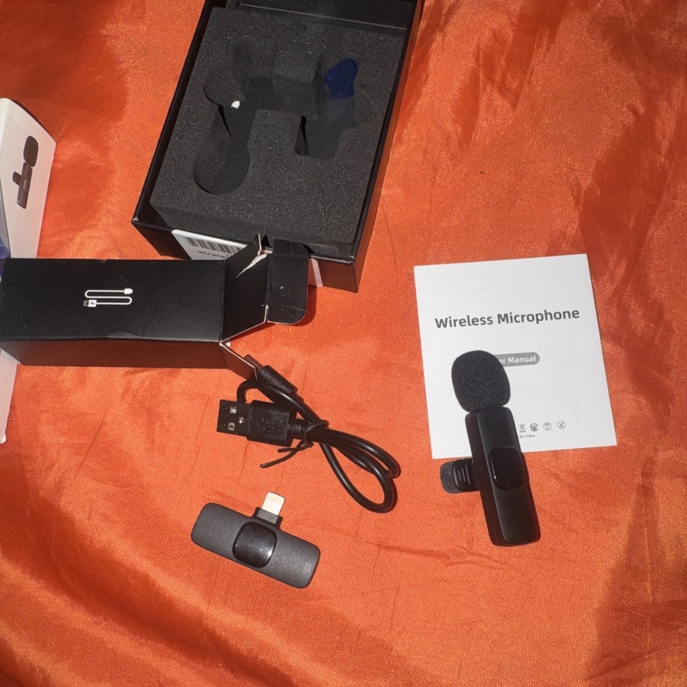 Lavalier Microphone Wireless Audio Video Recording Mini Mic For Iphone UNTESTED