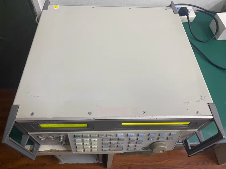 FluKe5700A High Precision Multi-Function Calibrator