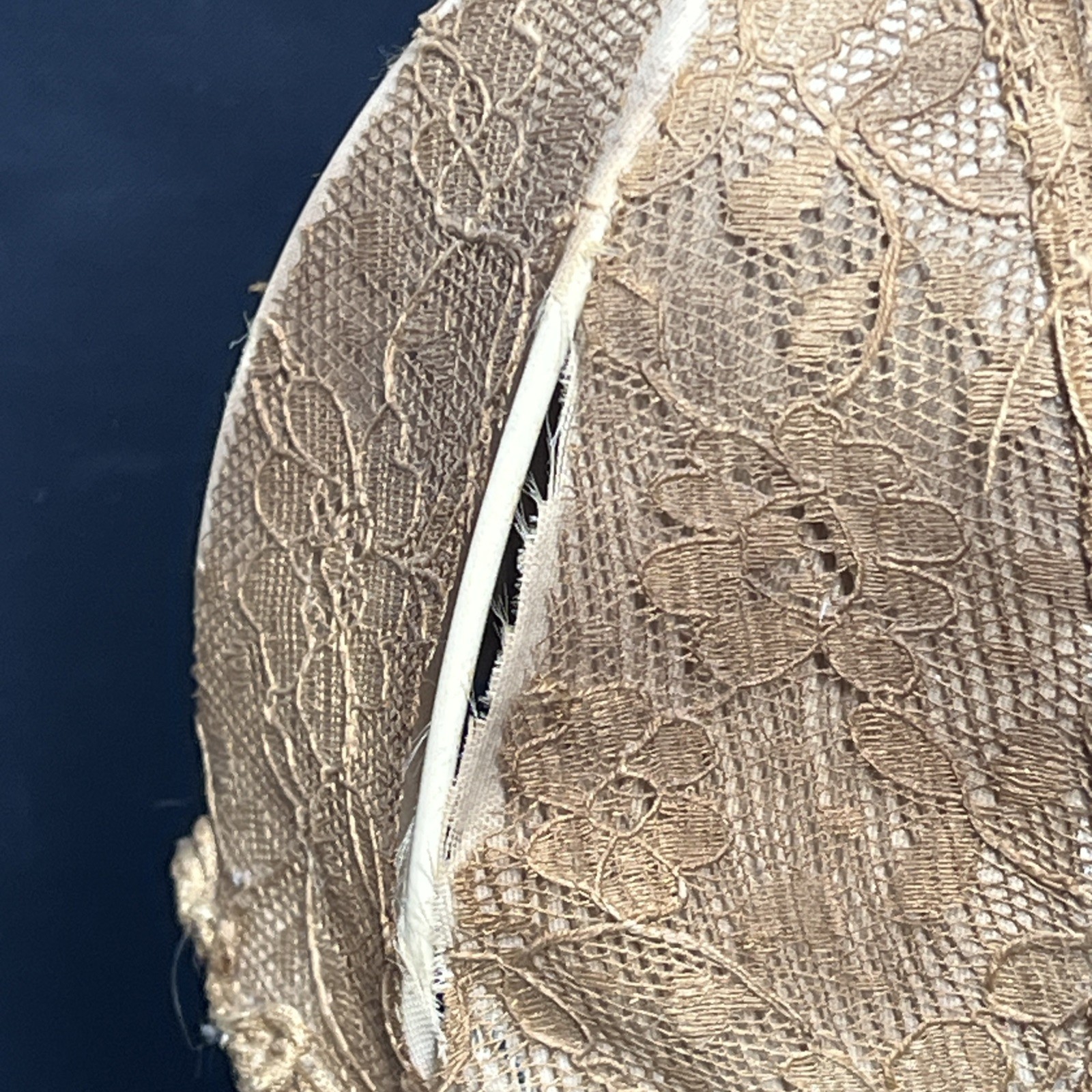 Antique Boudoir Porcelain Figurine/flower Lamp