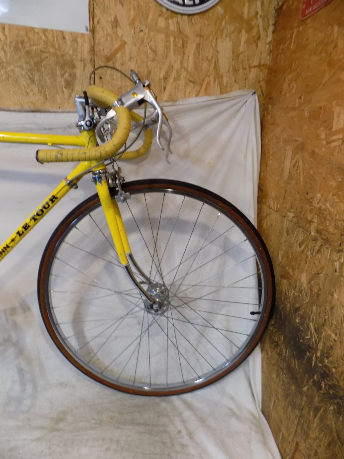 1974 SCHWINN LE TOUR MENS 10-SPEED ROAD BIKE SUPER SPORT VOYAGEUR 12 VINTAGE 74