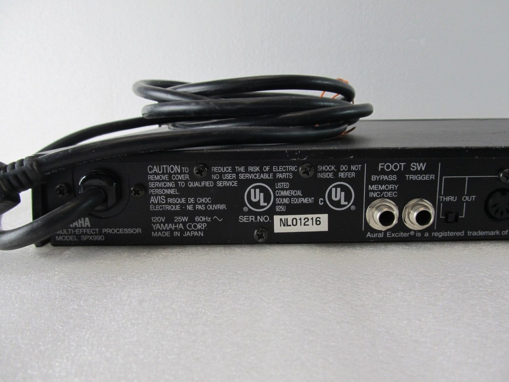 Yamaha SPX990 Professional Multi-Effect Processor Rack Mountable