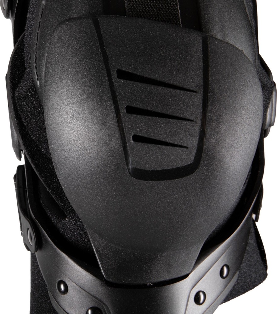 EVS Axis Sport Knee Braces Black