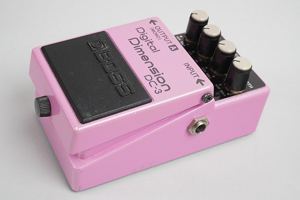 BOSS DC-3 Digital Space-D Guitars Effect Pedal USED