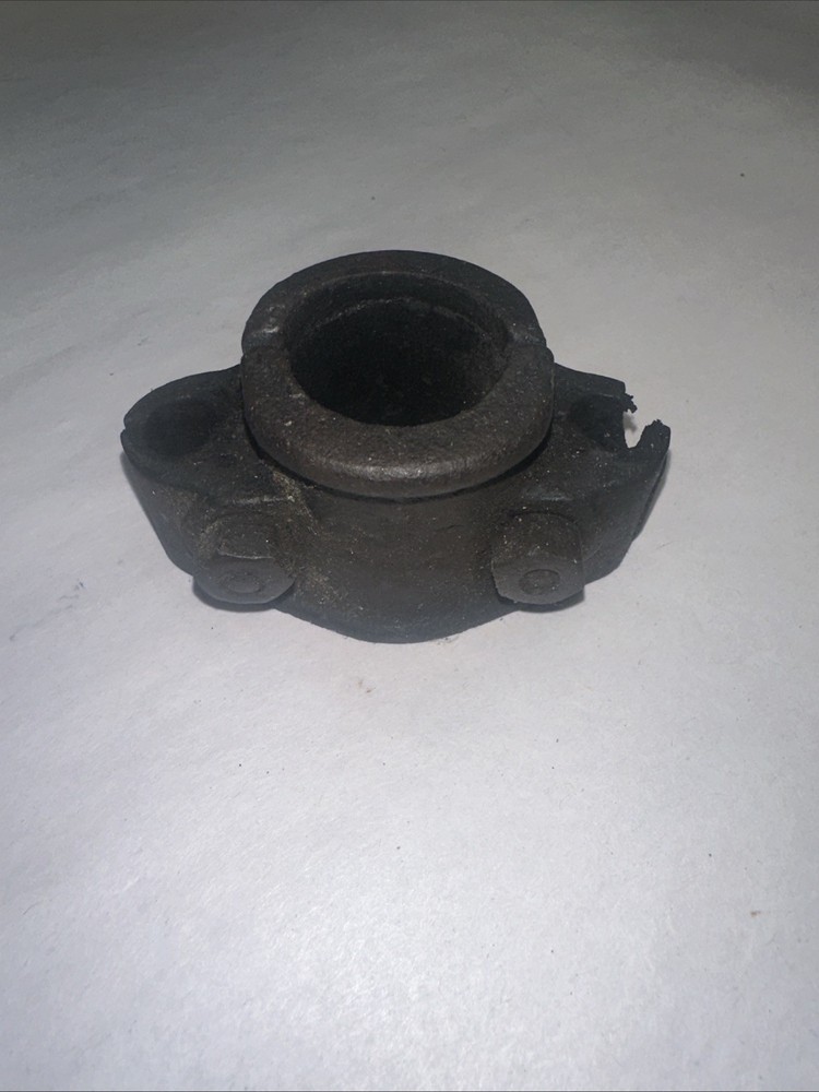 MAYTAG ORIGINAL 82 Engine Exhaust Flange