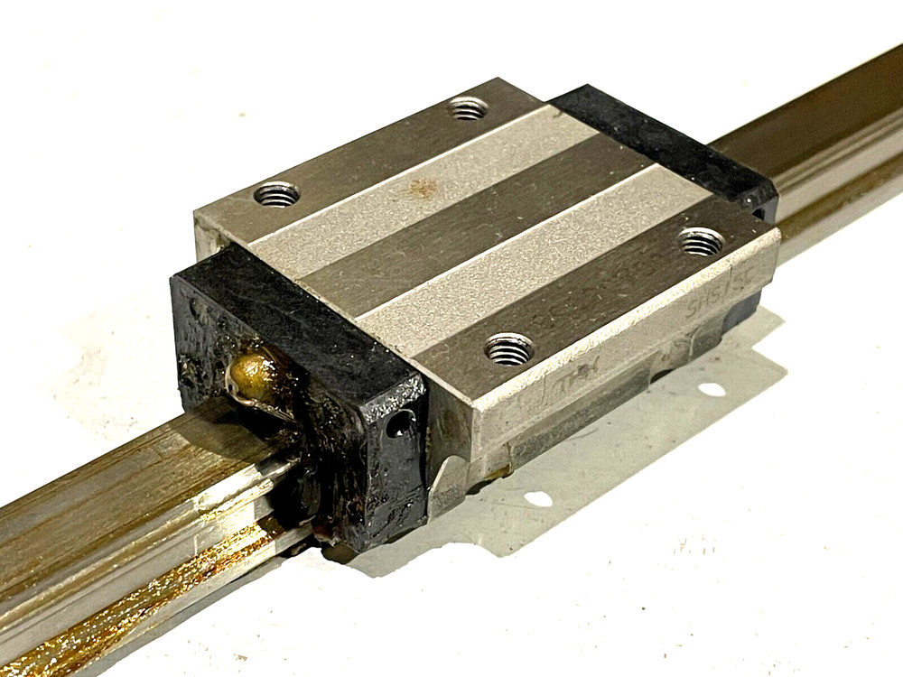 THK SHS15CR2+1524L Linear Guide Blocks w/ Guide Rail