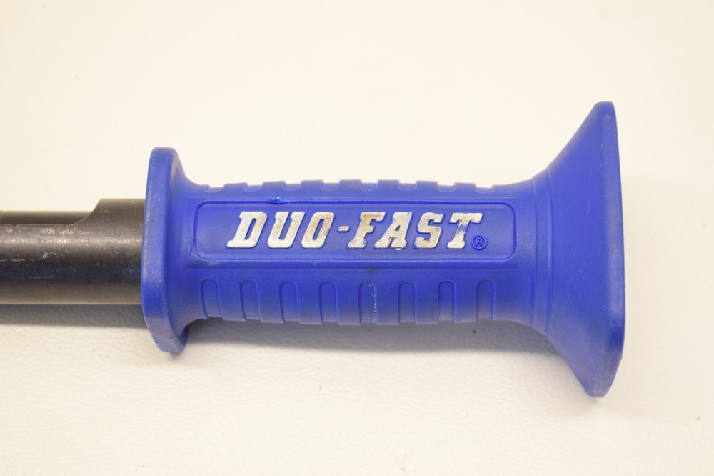 DUO-FAST STRIKE POWER ACTUATED TOOL - USED