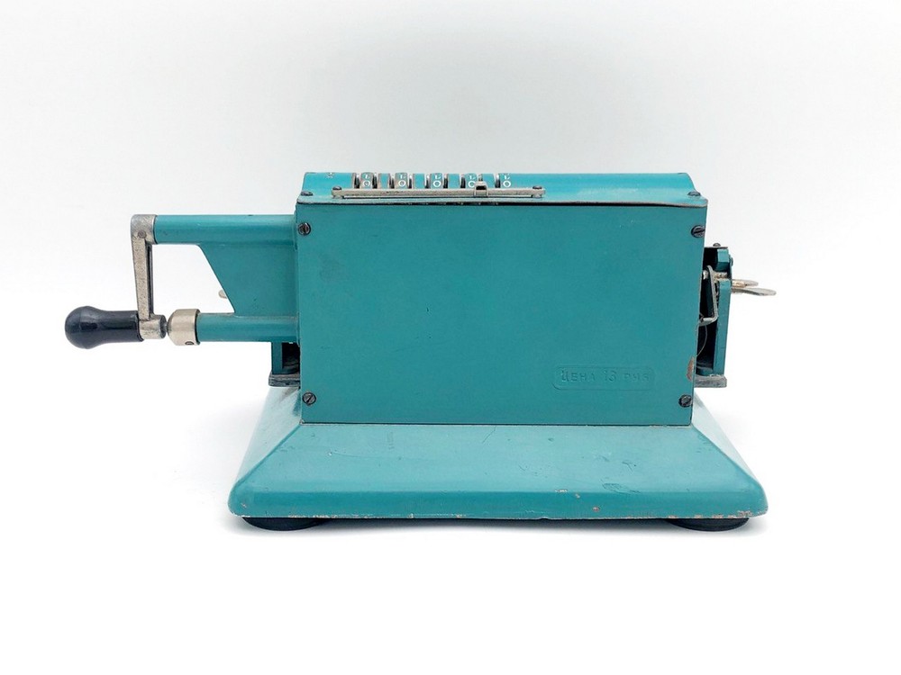 Felix Arithmometer Vintage Calculating Device Pre-computer Adding Machine USSR