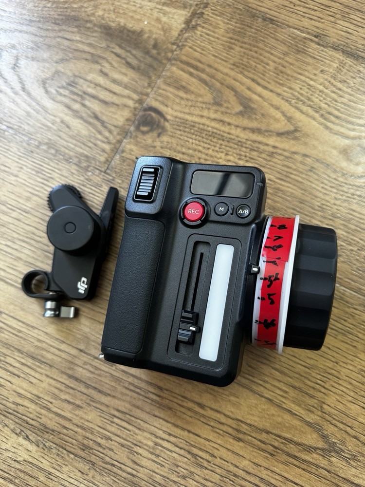DJI Focus Pro Hand Unit + Focus Motor