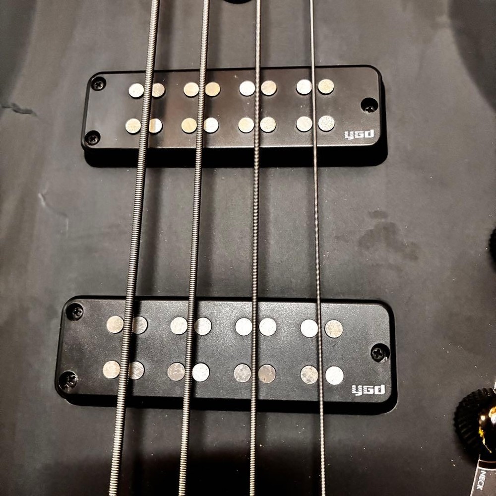 Equipped With Passive Active Switching Function Yamaha Trbx504 Black