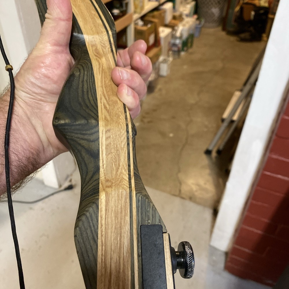 Samick Sage RH 60 lb Recurve Bow