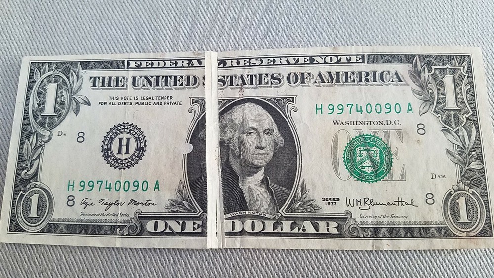 ERROR LARGE GUTTER ON 1977 $1 "H" District ST. LOUIS