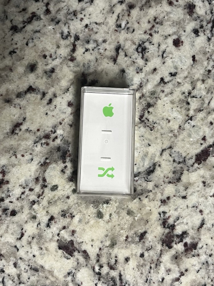 Apple iPod Shuffle 2nd Generation Case Only