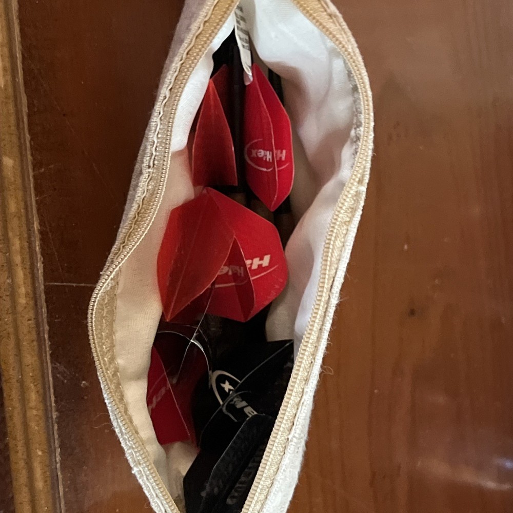 8 Darts Halex/ Top Flight With Pouch