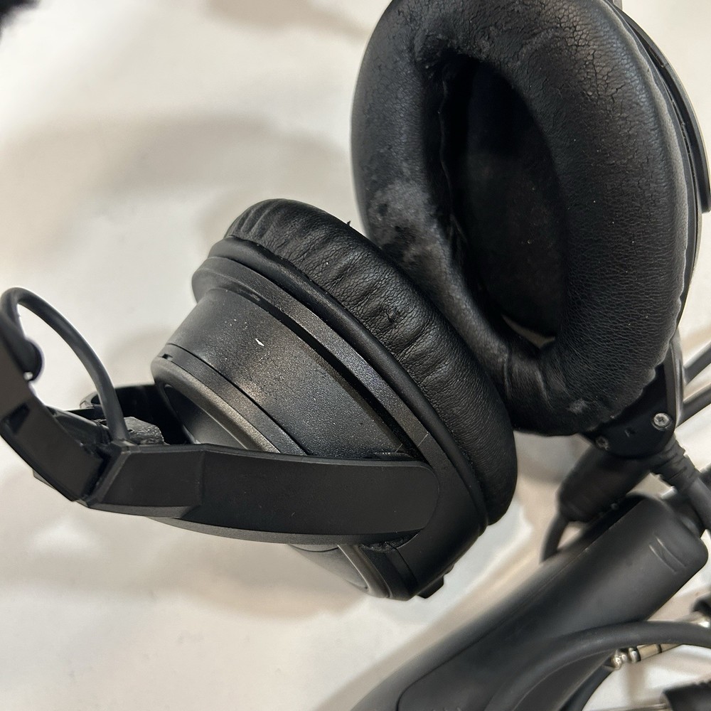 Bose A20 Aviation Headset with Bluetooth & Dual Plug Cable Black