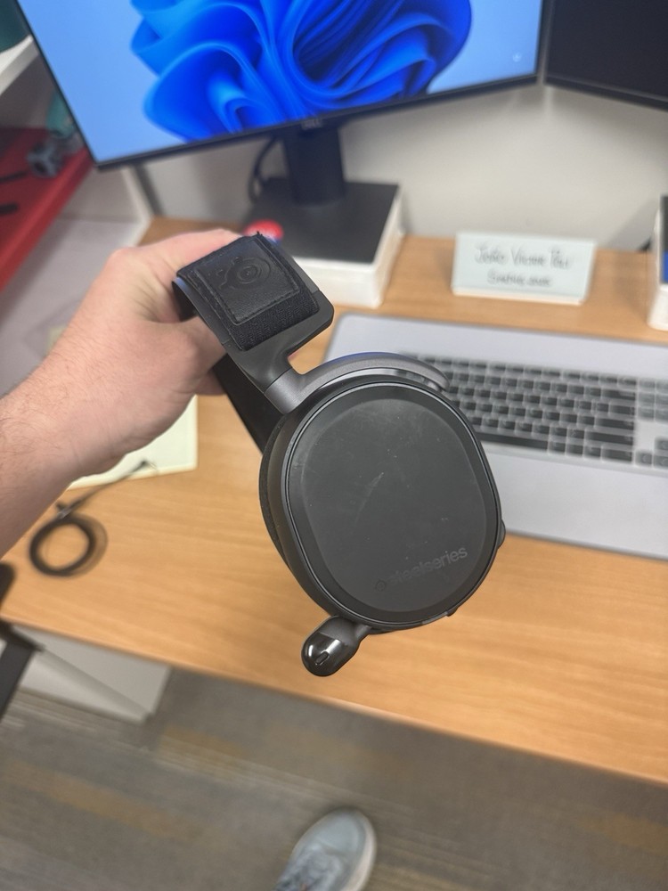 SteelSeries Arctis Pro Gaming Headset