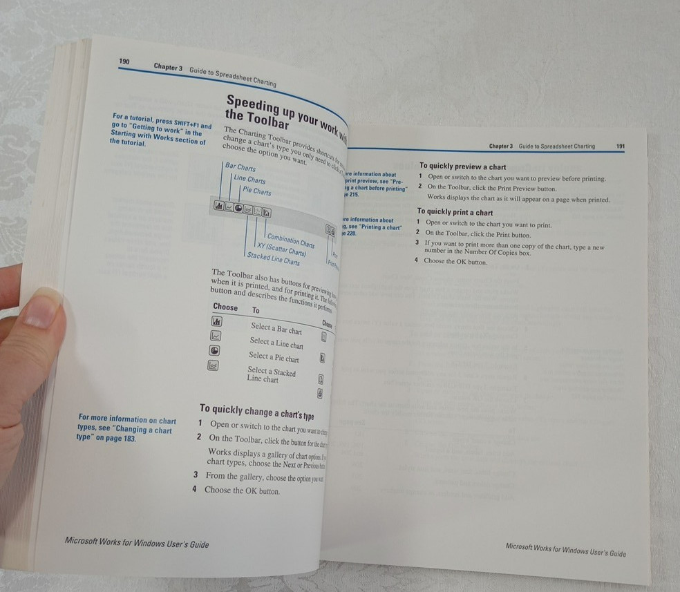 Vintage Microsoft Works 2.0 User's Guide Reference Book PB 1991