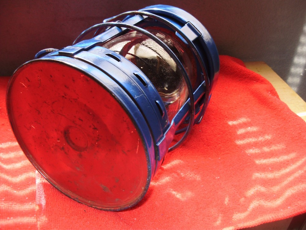 EMBURY MODEL 225 BLUE CONTRACTOR'S LANTERN
