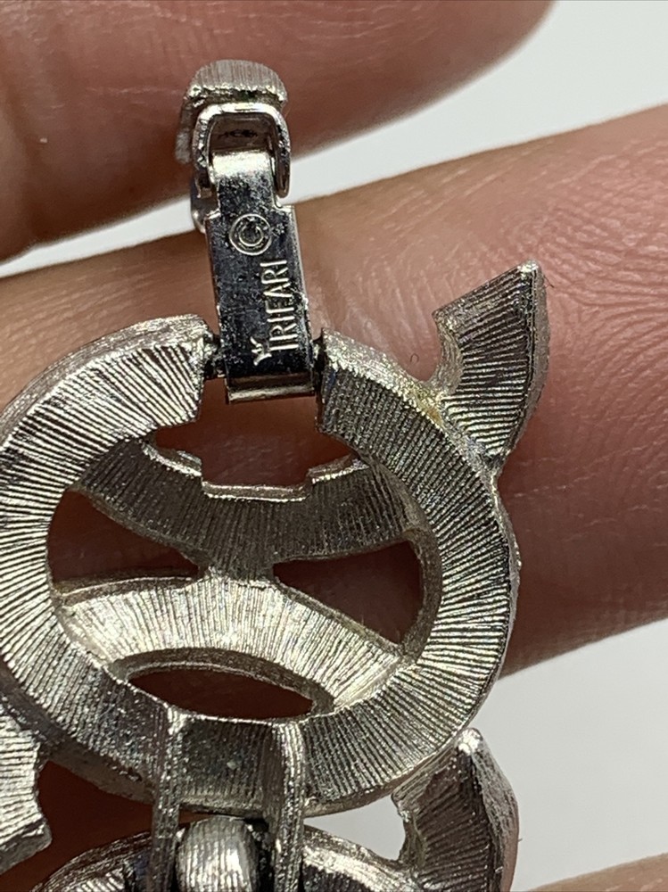 trifari silver tone bracelet 7"
