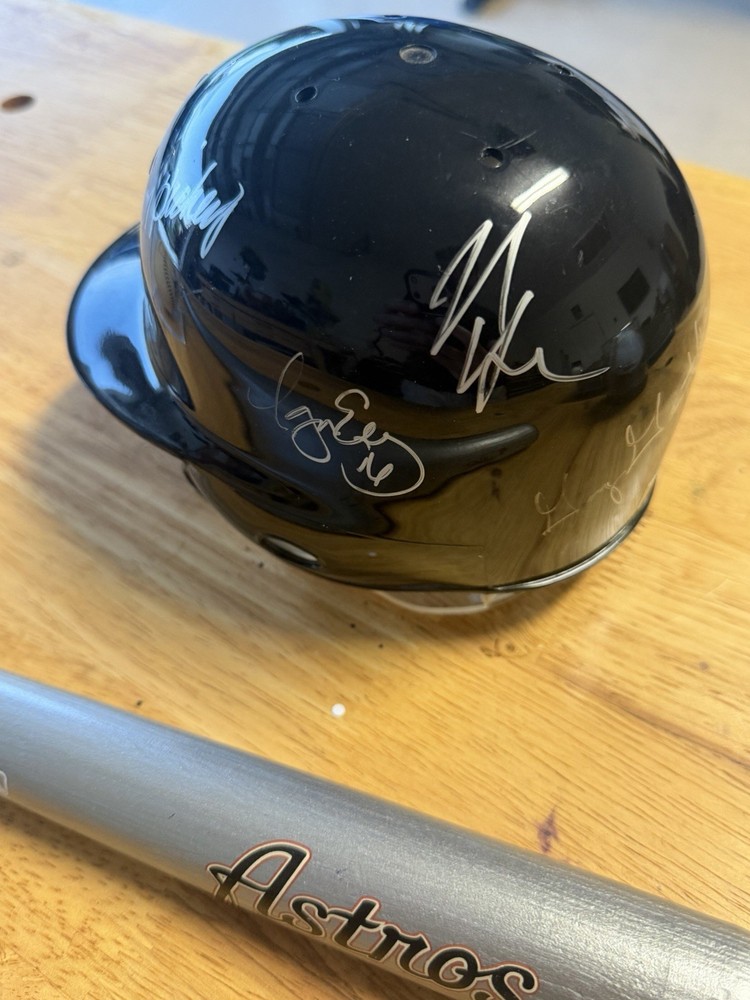 Houston Astros Signed Memorabilia