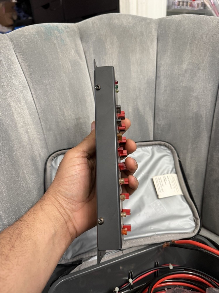 WEST MOUNTAIN 4008 RIGRUNNER 4008 DC POWER PANEL