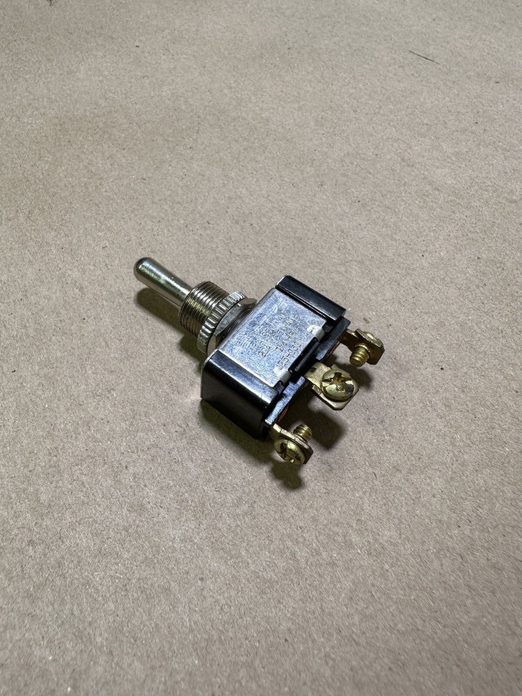 Carling On Off On Switch E-60272 LR-39145 (1803)