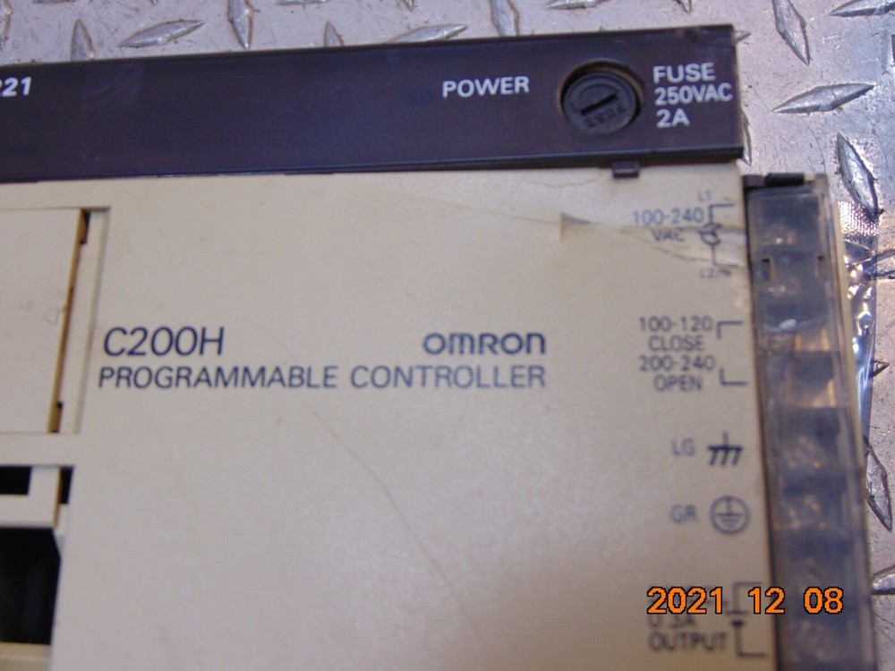 OMRON C200H-PS221 POWER SUPPLY with C200H-BC081-V1 CPU BASE UNIT (untested)