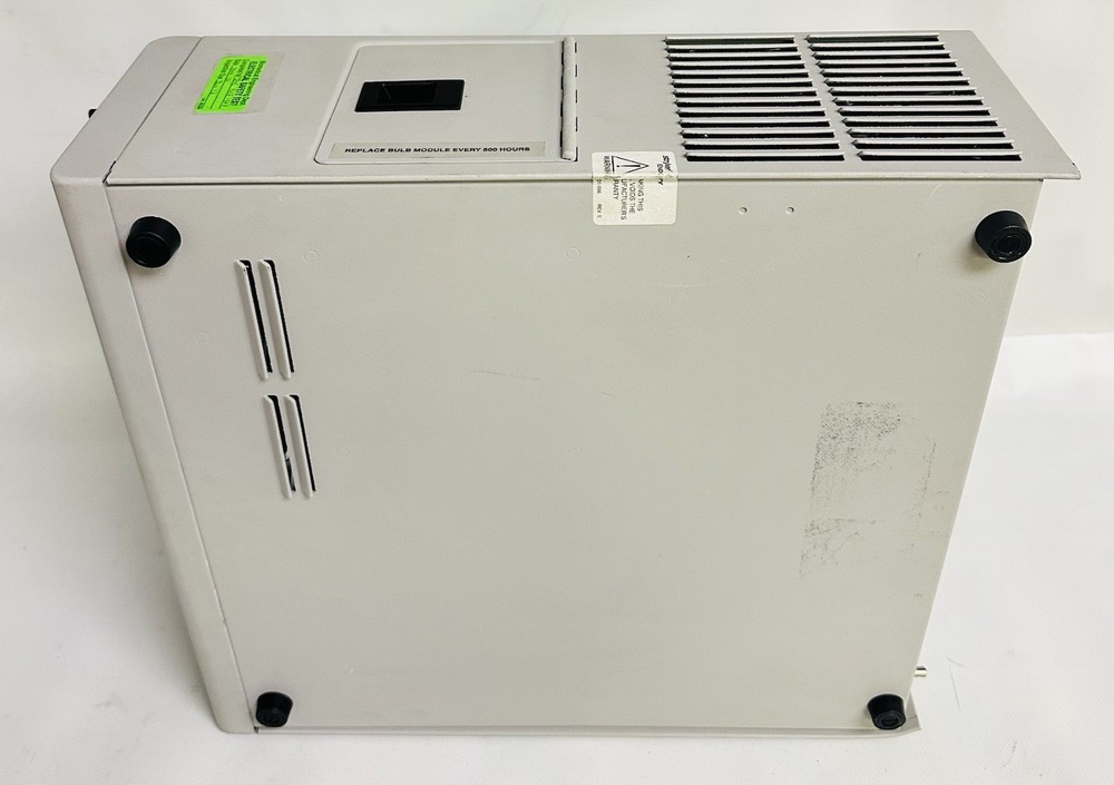Stryker X6000 Light Source 220-185-000 W/ Xenon Module (Lamp Hours: Zero)
