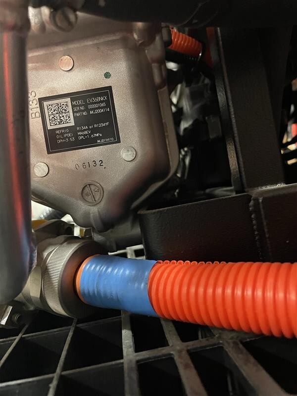 New Eagle EV36-BNKX - EV AC Compressor