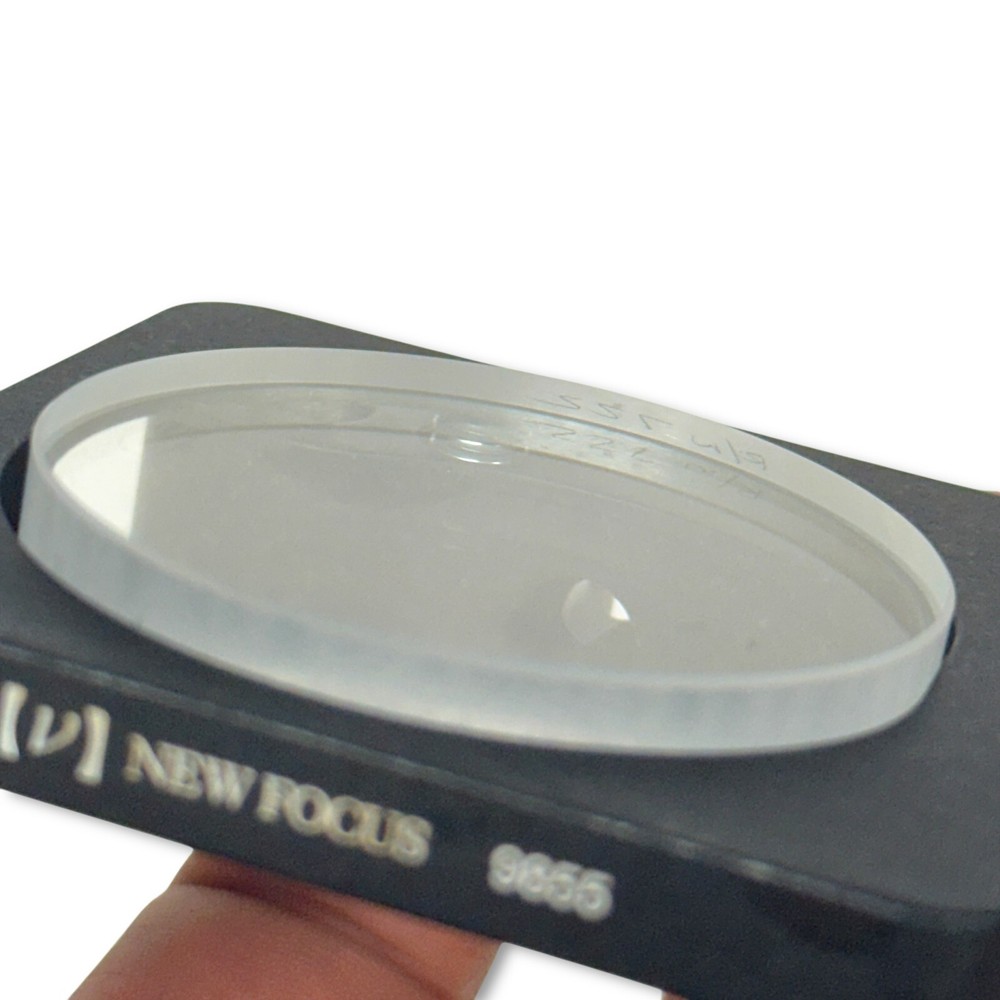 New Focus 9855 Classic Center Mirror Mount 2 in without Knobs