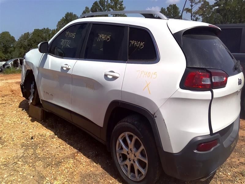 CHEROKEE 2016 Glove Box 103980424