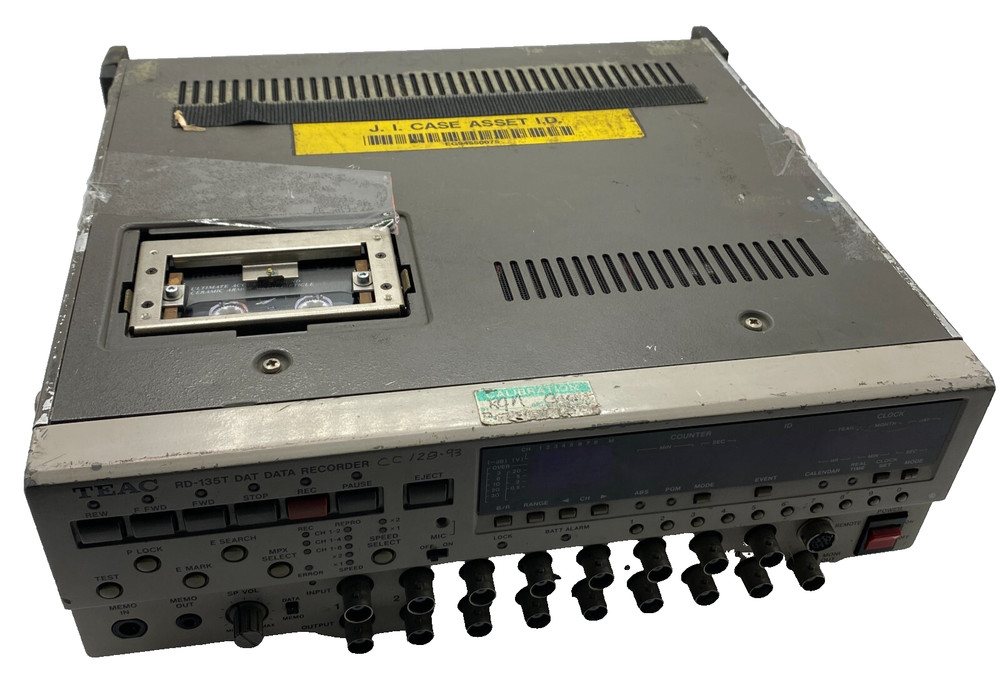 TEAC RD-135T DAT 8-CHANNEL DATA RECORDER RD135T DC12-28V 28W 🎯