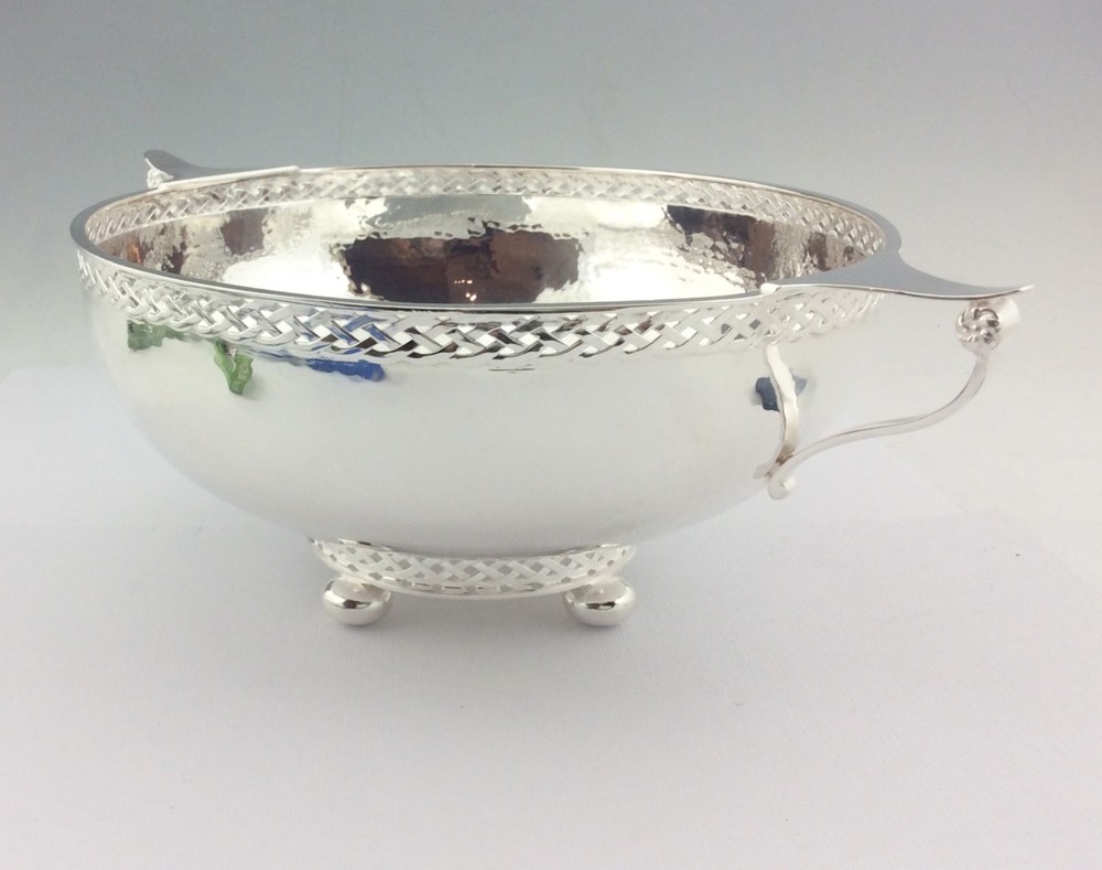 ARTS & CRAFTS LARGE SOLID SILVER BOWL A.E.JONES 1924