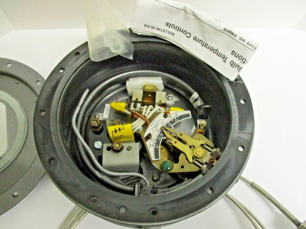 MERCOID TEMPERATURE SWITCH, DAW-38-153-8A