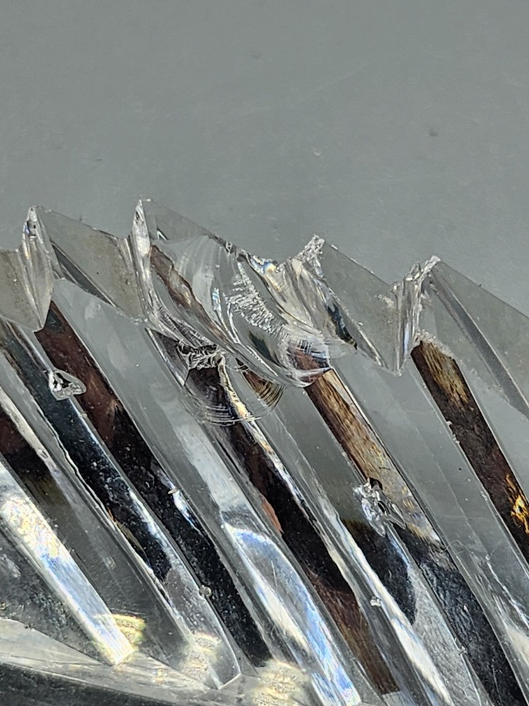 Set Of 2 Crystal Leaf Salt Cellars. *READ *