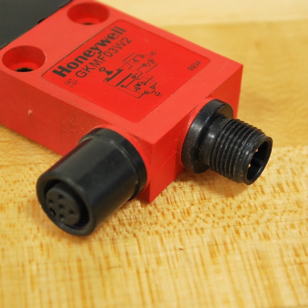 Honeywell GKMF03W2 Safety Interlock Switch - USED